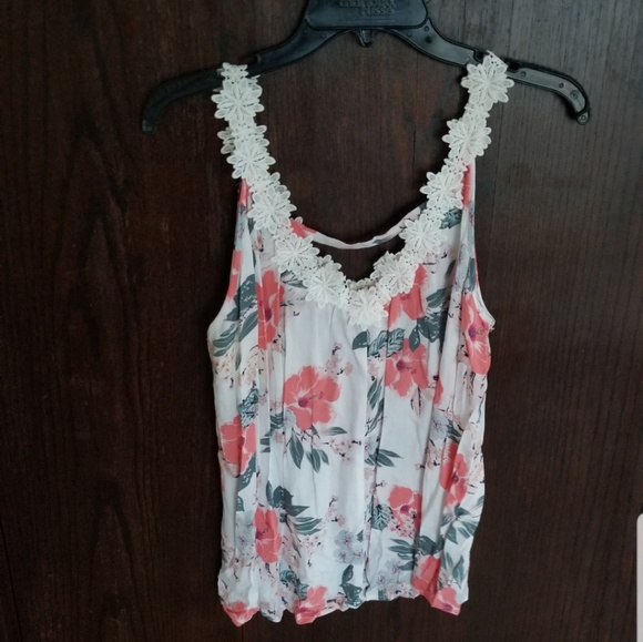 NWOT- White Floral Tank - Picture 4 of 4
